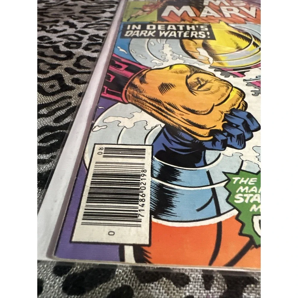 VTG Marvel Comics Group - Ms. Marvel  In Deaths Dark Waters!  #8 AUG !